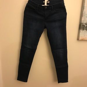 Levi super skinny sz 28